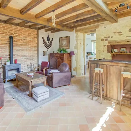 Prázdninový dům In With Garden Mazeyrolles