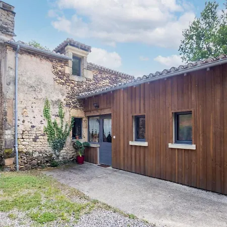 Tranquil In With Garden Holiday home *