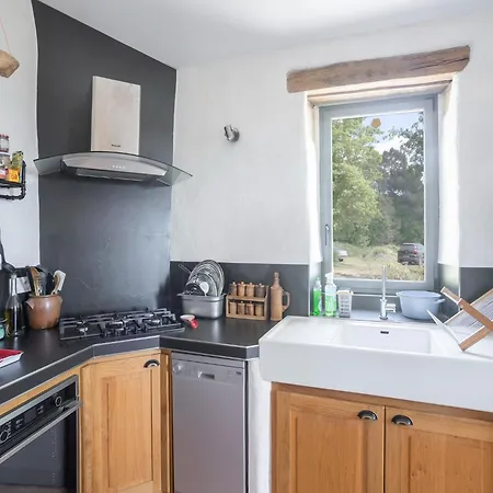 Prázdninový dům In With Garden