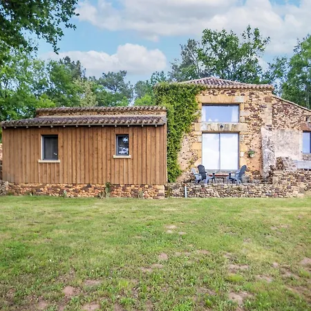 Holiday home Tranquil In With Garden *